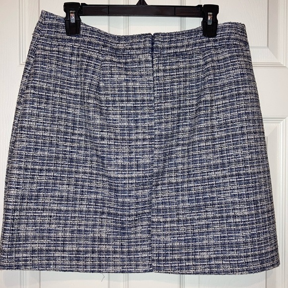 LOFT Blue, Black, and White Skirt Size 12 NWOT - Picture 5 of 5